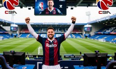 哈德斯菲尔德主场击败博洛尼亚，喜迎胜利