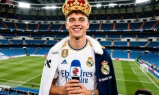 皇马新王崛起：贝林厄姆为何能迅速征服伯纳乌？